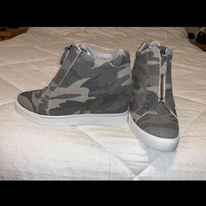Camo Wedges From Maurices